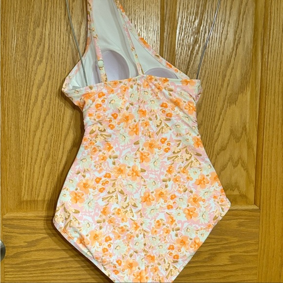 NWT Kona Sol One Shoulder Floral Swimsuit size 24W - Picture 3 of 6